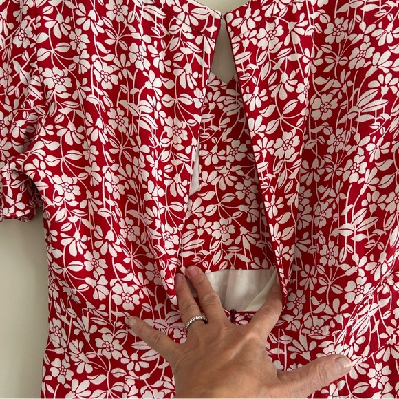 Brooks Brothers Red Floral V Neck Short Sleeve Swing Women Midi Dress SZ 8 - Picture 2 of 15